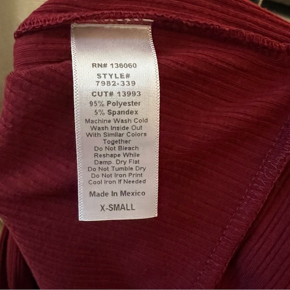 Nordstrom Rack Cropped One Shoulder Top Size XS - Picture 2 of 4